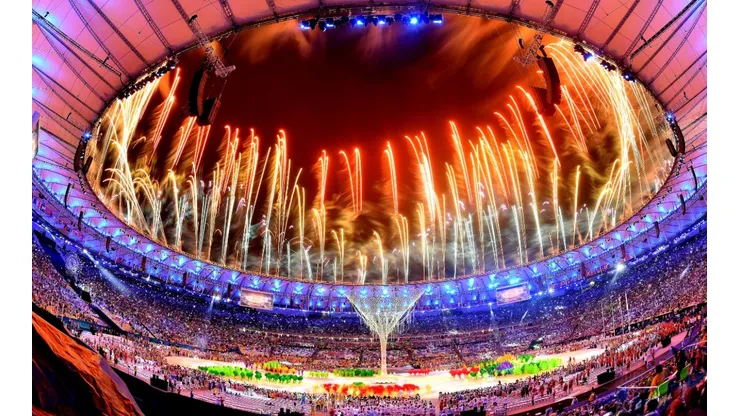 Fireworks explode at the end of the closing ceremony of the Rio 2016 Olympic Games. (Getty)