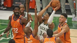Giannis Antetokounmpo scores against the Suns. (Getty)