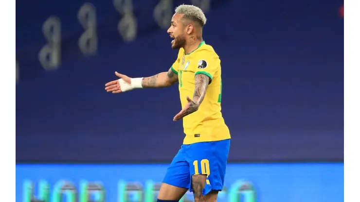 Neymar's ripped shorts. (Getty)