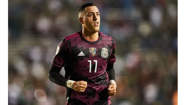 Rogelio Funes Mori scored his first goals in an official competition for Mexico. (Twitter @GoldCup)