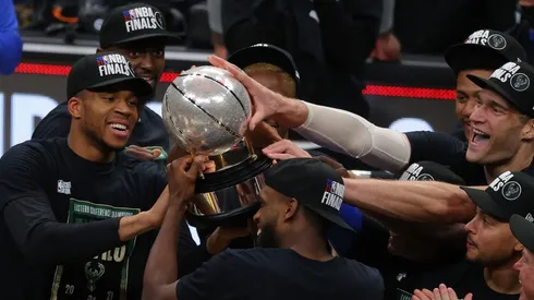 Bucks with the Eastern Conference trophy. (Getty)