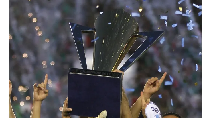 The Concacaf Gold Cup trophy. (Getty)