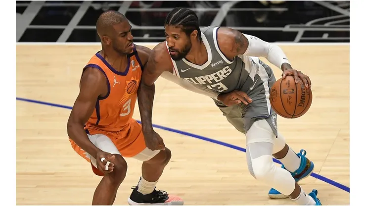 Chris Paul guarding Paul George. (Getty)