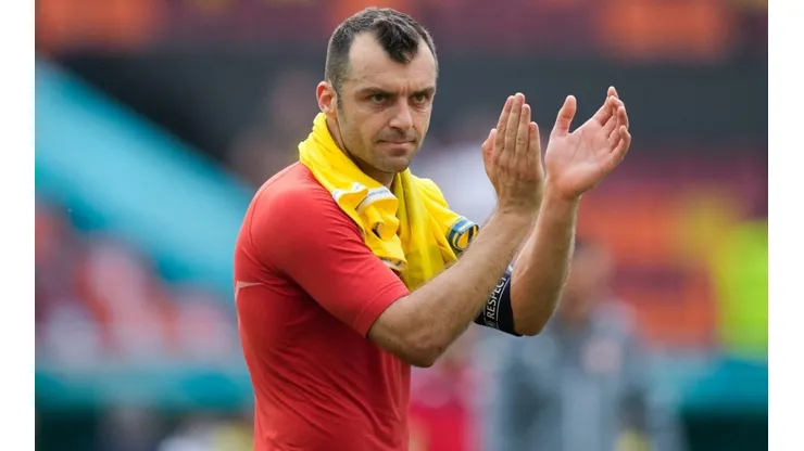 Goran Pandev of Macedonia applauds the fans. (Getty)