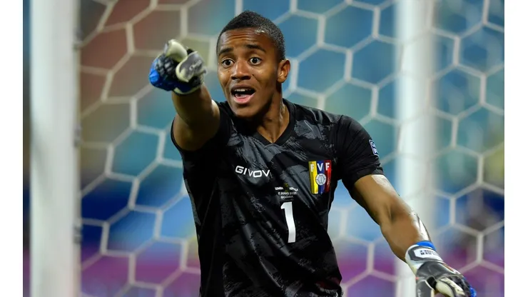 Wuilker Faríñez was the man of the night after an outstanding performance against Colombia (Getty).