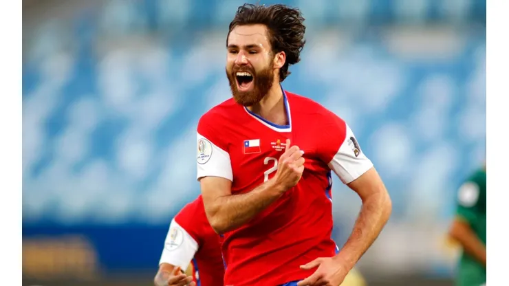 Ben Brereton of Chile celebrates after scoring against Bolivia (Getty).