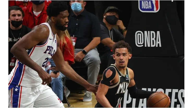 Joel Embiid vs. Trae Young. (Getty)
