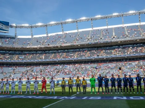 How is the trophy for the Concacaf Nations League Finals 2021?