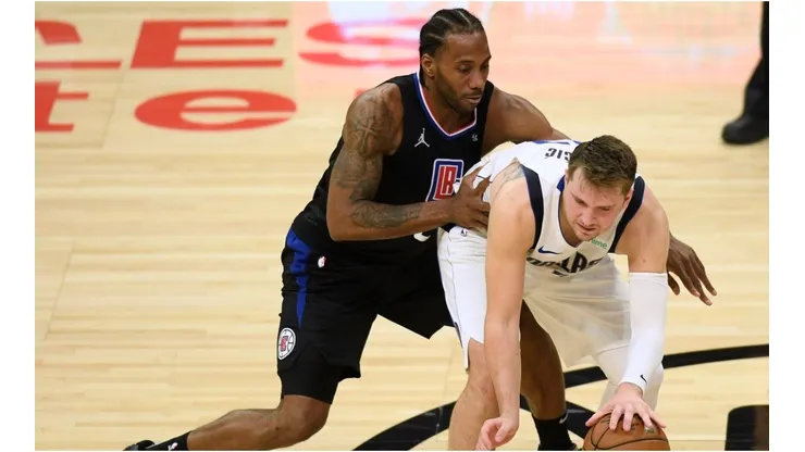 Kawhi Leonard & Luka Doncic. (Getty)