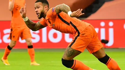Memphis Depay of Netherlands celebrates after scoring. (Getty)