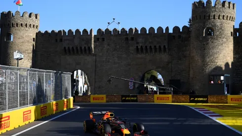 Max Verstappen in action during the 2019 Azerbaijan Grand Prix at Baku City Circuit (Getty).