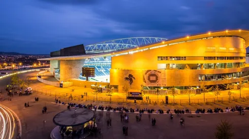 General view outside the Estadio do Dragao. (Getty)