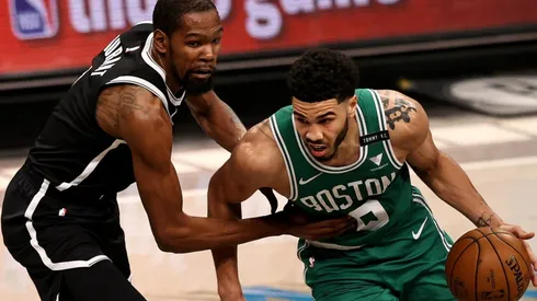 Kevin Durant guarding Jayson Tatum. (Getty)