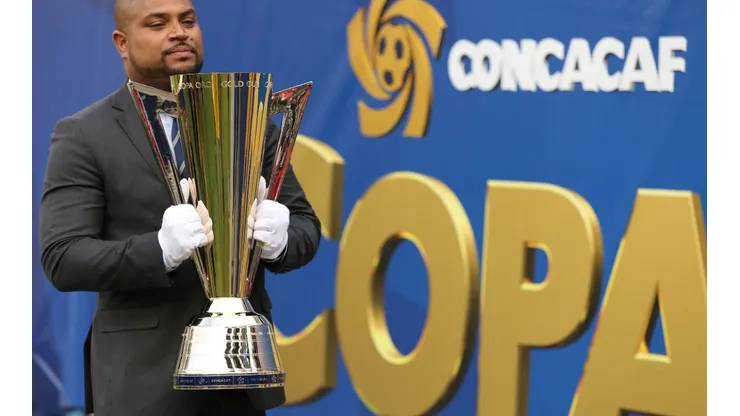 A detailed view of the CONCACAF Gold Cup Trophy. (Getty)