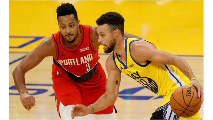 CJ McCollum & Stephen Curry. (Getty)