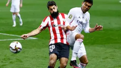 Asier Villalibre of Athletic Bilbao (left) battles for possession with Casemiro of Real Madrid (right). (Getty)