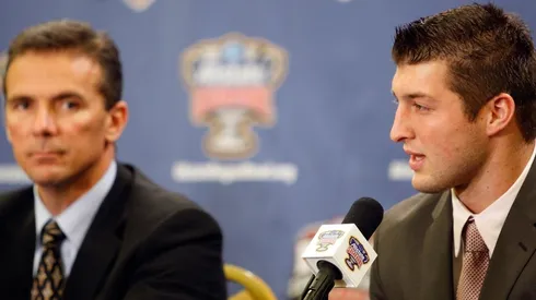 Urban Meyer & Tim Tebow. (Getty)