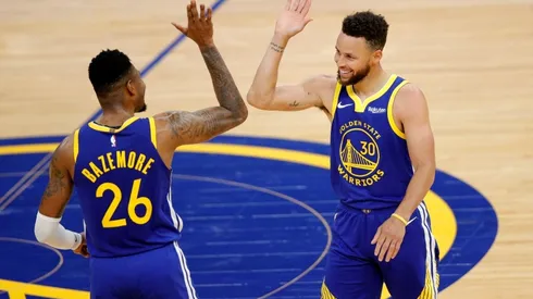 Stephen Curry & Kent Bazemore. (Getty)
