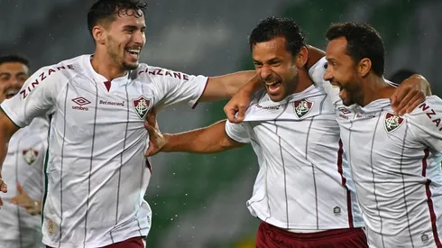Fred (center) of Fluminense and Matheus Martinelli (left) and Nene (right). (Getty)