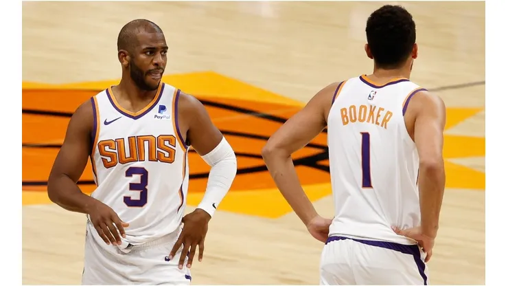 Chris Paul & Devin Booker. (Getty)