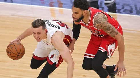 Duncan Robinson & Denzel Valentine. (Getty)