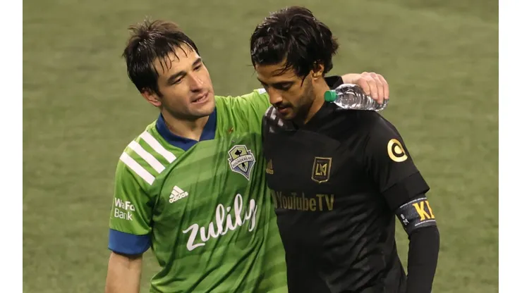 Nicolas Lodeiro (left) of Seattle Sounders and Carlos Vela of Los Angeles FC (right). (Getty)