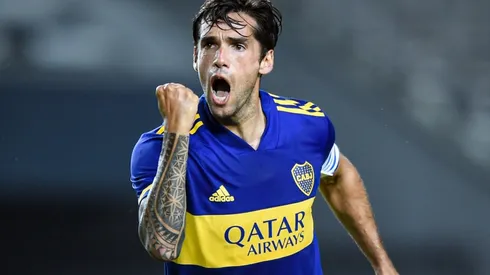 Emmanuel Mas of Boca Juniors celebrates a goal. (Getty)