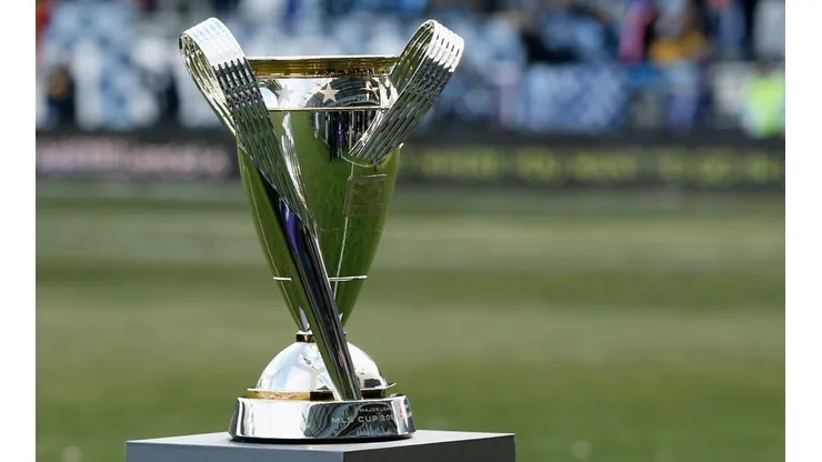 Philip F. Anschutz Trophy (Getty)