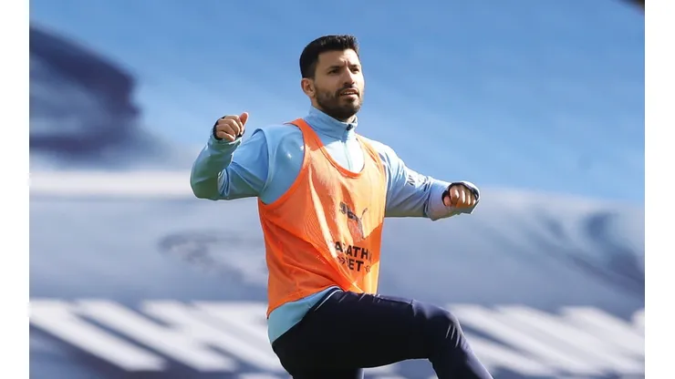 'El Kun' can sign with any club as a free agent (Getty).