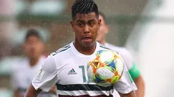 Mexico and the US national team compete to secure Efraín Alvarez (FIFA).