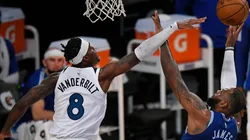 LeBron James vs. the Timberwolves. (Getty)