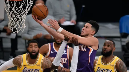 Devin Booker vs. the Lakers. (Getty)