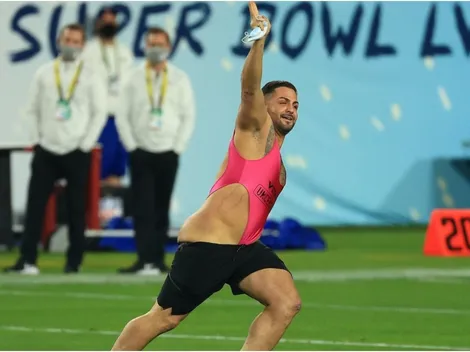 Super Bowl streaker may lose every single penny