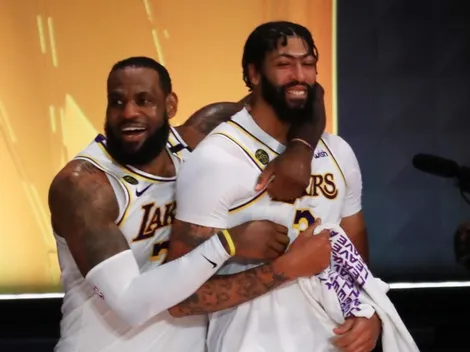 LeBron James reaction to Anthony Davis injury