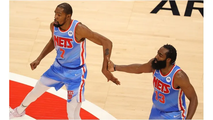 Kevin Durant & James Harden. (Getty)