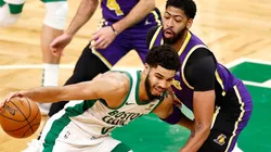 Anthony Davis guarding Jayson Tatum. (Getty)