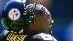 Dermontti Dawson of the Pittsburgh Steelers in action against the Detroit Lions. (Getty)
