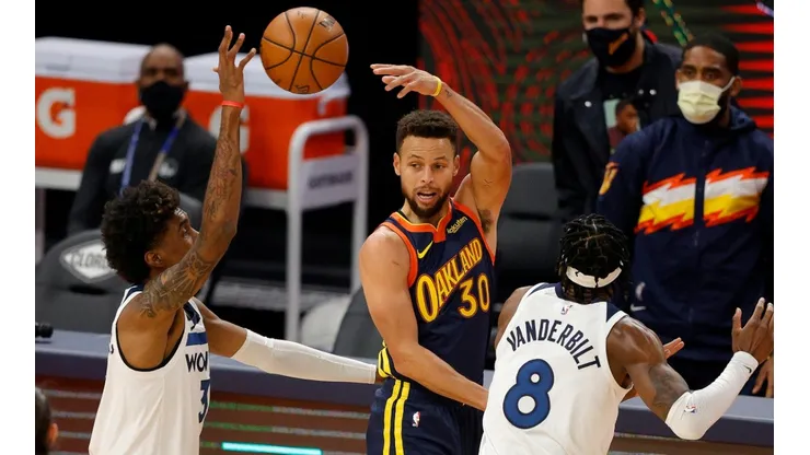 Stephen Curry against Minnesota. (Getty)
