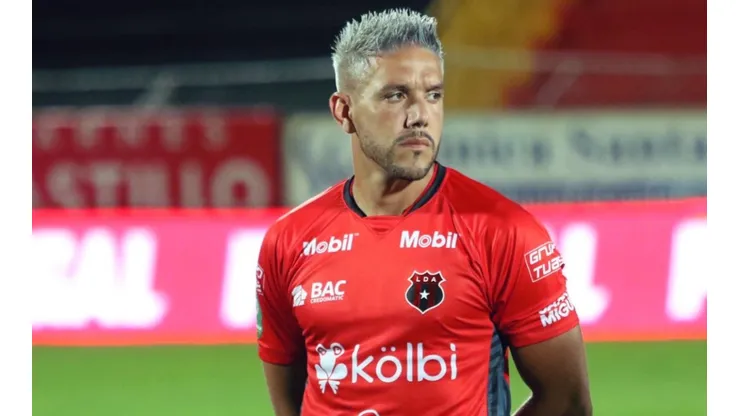 Alajuelense goalkeeper Leonel Moreria (Photo: @alajuelense_oficial).