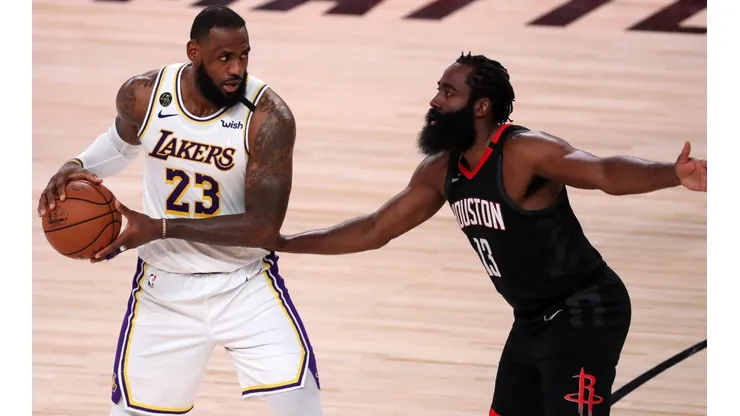 LeBron James and James Harden during the bubble. (Getty)