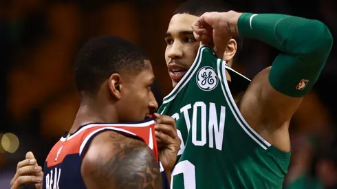 Bradley Beal & Jayson Tatum. (Getty)