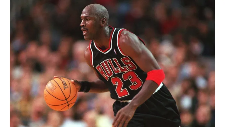 NBA Player Profile: Michael Jordan - Retirement, age, date and reason