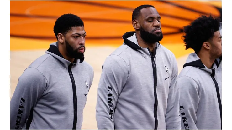 Anthony Davis, LeBron James and Quinn Cook. (Getty)