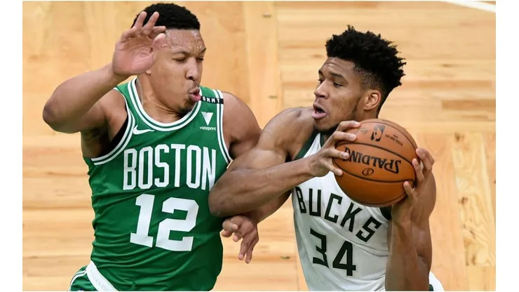 Grant Williams guarding Giannis Antetokounmpo. (Getty)