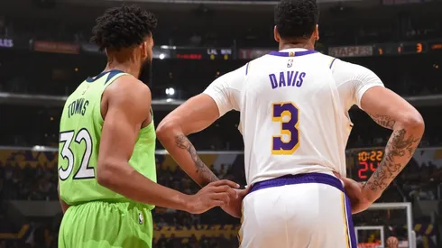 Karl-Anthony Towns (left) of the Minnesota Timberwolves and Anthony Davis (right) of the Los Angeles Lakers. (Getty)