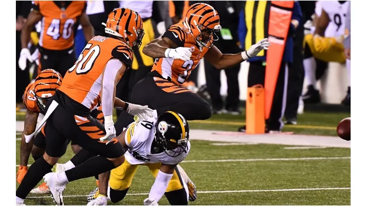 Vonn Bell rocked JuJu Smith-Schuster. (Getty)