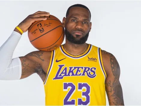LeBron James takes a shot at his critics with an epic throwback