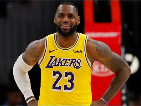 LeBron James signed a huge contract extension and the internet went wild!