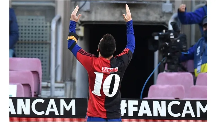Messi honored Maradona. (Getty)