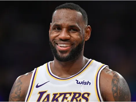 LeBron James' epic reactions to the Lakers adding even more stars
